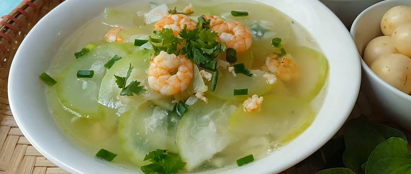 Canh bầu bao nhiêu calo và ăn canh bầu có giảm cân không?